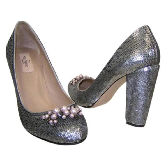 NIB VALENTINO GARAVANI SILVER SEQUINS PEARLS DRESS WEDDING PUMPS 40 10 $795 - Picture 1 of 7